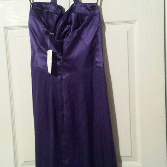 gown - Picture 2 of 2