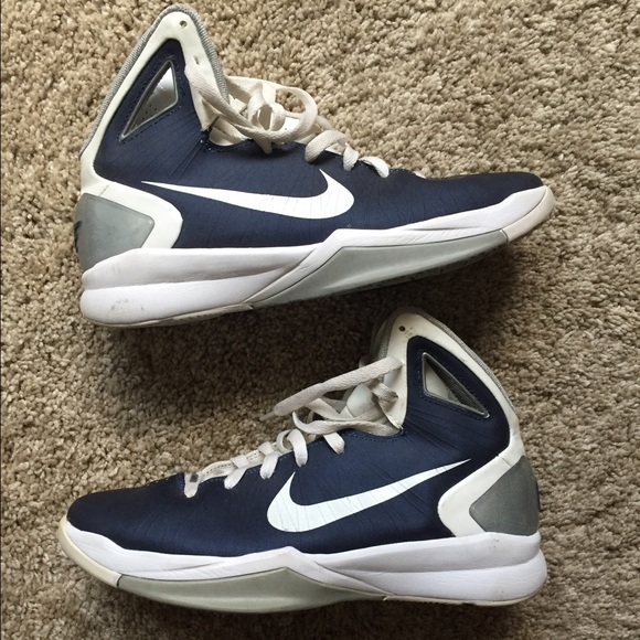 LIKE NEW 2010 Nike Hyperdunks