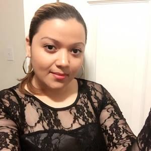 Meet your Posher, Yadira