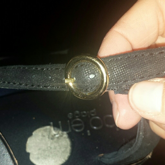 SOLD.  Gorgeous black sandals - Picture 4 of 4