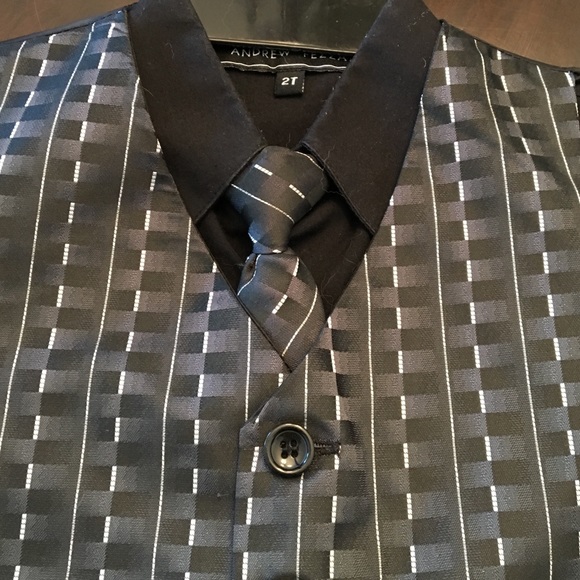 Andrew Fezza - Formal 3 Piece  👔 - Picture 2 of 2