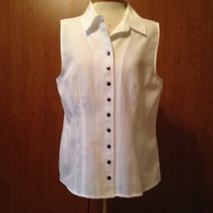 Christopher and Banks sleeveless top