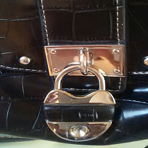 TRADED - Picture 3 of 3