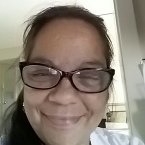 Meet your Posher, Debra