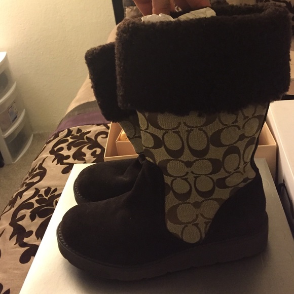 Size 6 coach boots