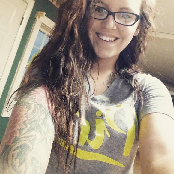 Meet your Posher, Heather - Picture 1 of 1