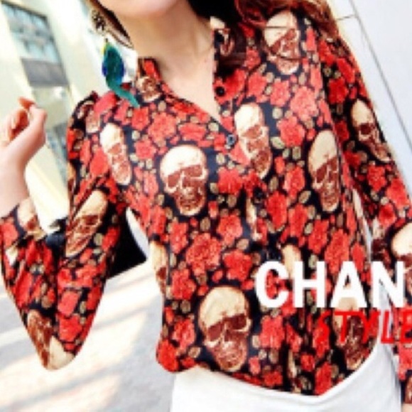 Skull & Roses Top