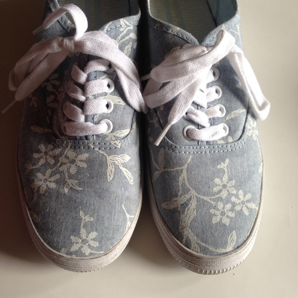 Women's baby blue converse sneakers - Picture 5 of 6