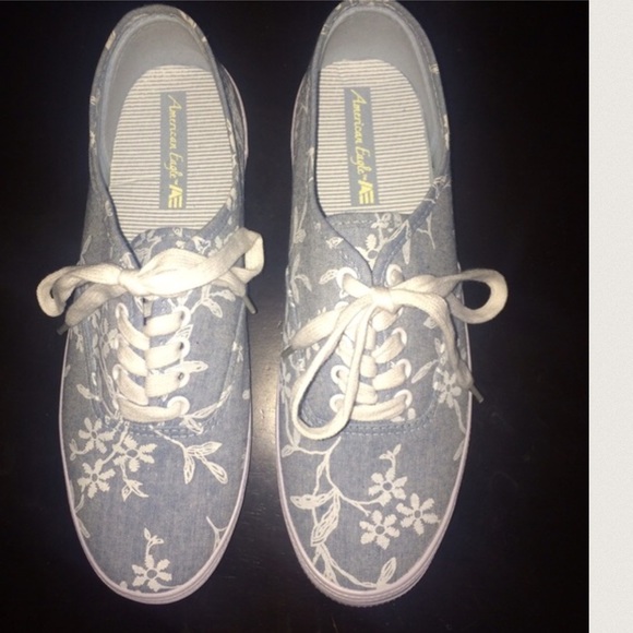 Women's baby blue converse sneakers - Picture 3 of 6