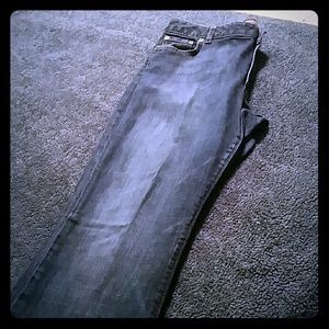 Curvey Flare Gap Jeans