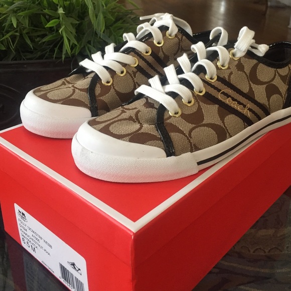 Brand new sneakers. - Picture 1 of 4