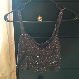 Adorable floral crop top.