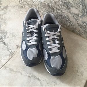 ❌❌ SOLD ❌❌ Youth New Balance 498