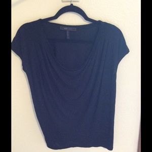 BCBG SCOOP NECK T