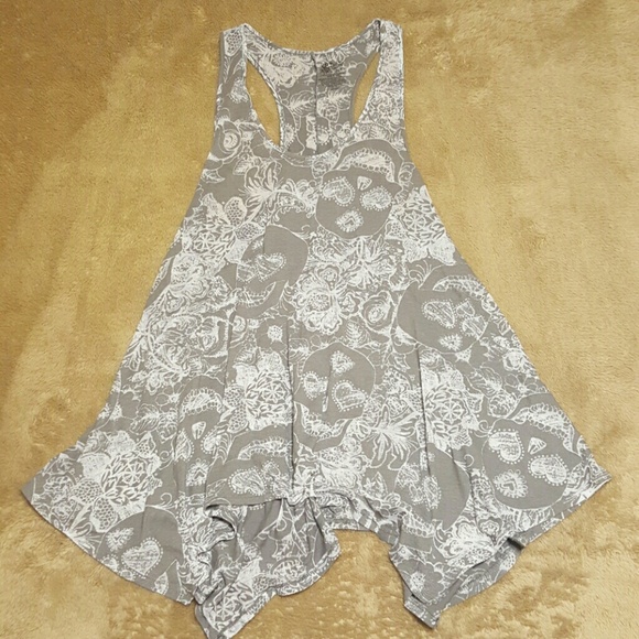 Racerback Feminine Tanktop