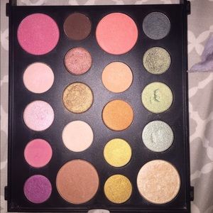 Smashbox Art. Love. Color. Eyeshadow pallet-used