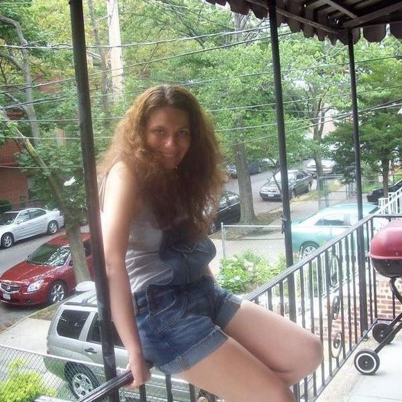 Meet your Posher, Lisa - Picture 1 of 1
