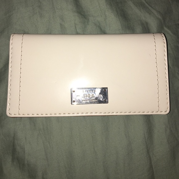 Ralph Lauren Wallet!! - Picture 2 of 4