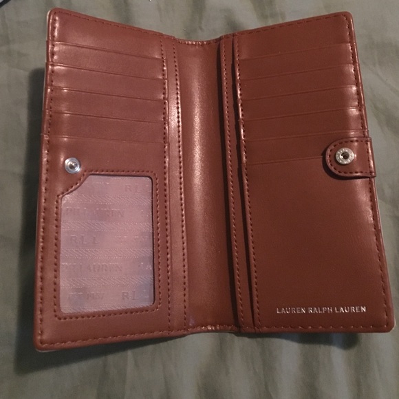 Ralph Lauren Wallet!! - Picture 3 of 4