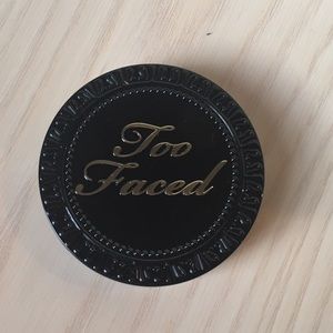 Two Faced Matt Bronzing Powder