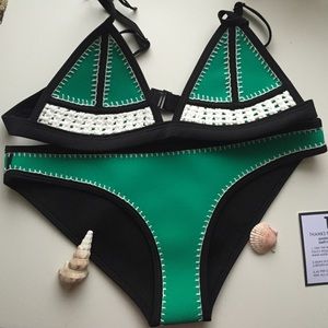 Triangl DUPE Farrah bikini