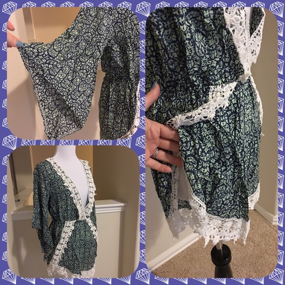 π₯{LAST 1} SALE Mint Brocade romper lace detail - Picture 3 of 4