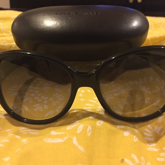 Authentic Michael Kors Sunglasses - Picture 3 of 3