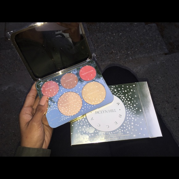 Becca Jaclyn Hill Champagne Pop Face Palette
