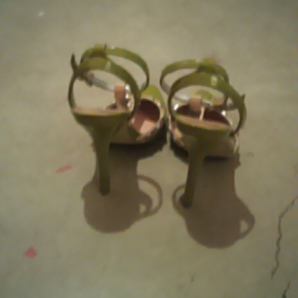 T-strap studded pumps - Picture 3 of 3