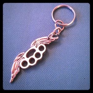 SILVER BRASS KNUCKLES WITH WINGS KEYCHAIN