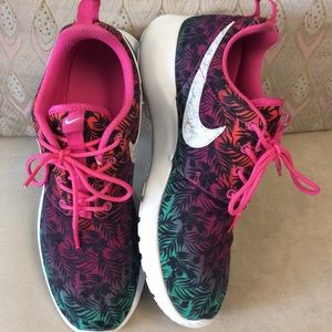 Nike Roshe Run Print Ombre Sz Wm 8.5, Youth, Men 7