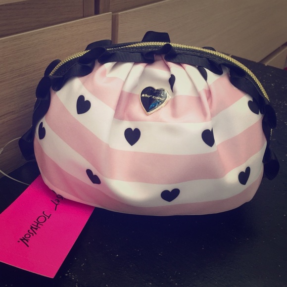 ‼️SALE‼️Price Firm‼️Betsey Johnson mini bag