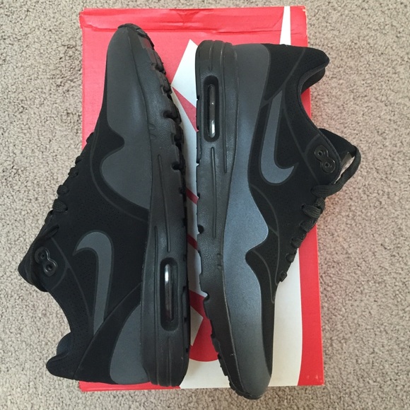 Nike Shoes - New Nike women's air max ultra moire