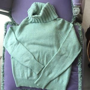 100% cashmere sweater