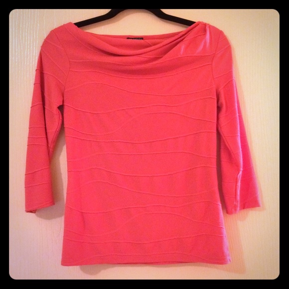 Cute coral top