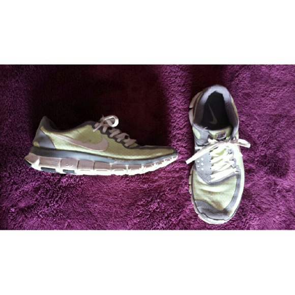 green and grey nikes (free 5.0)
