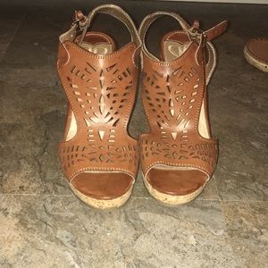Tan wedges