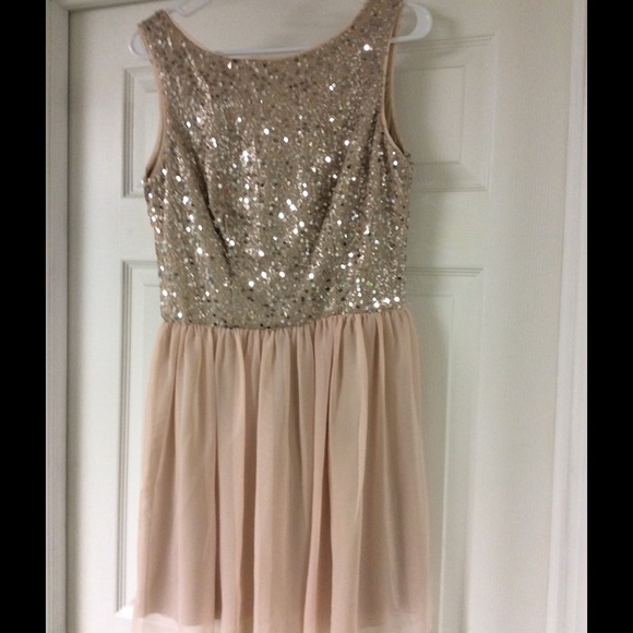 Sparkling Blush Dress - Picture 1 of 3