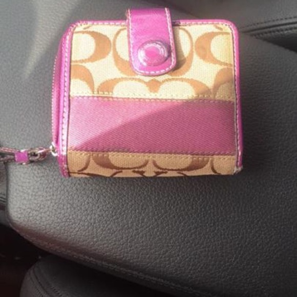 Coach wallet