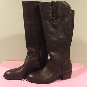 Brown boots