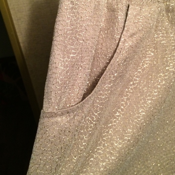 Mini skirt - Picture 2 of 3
