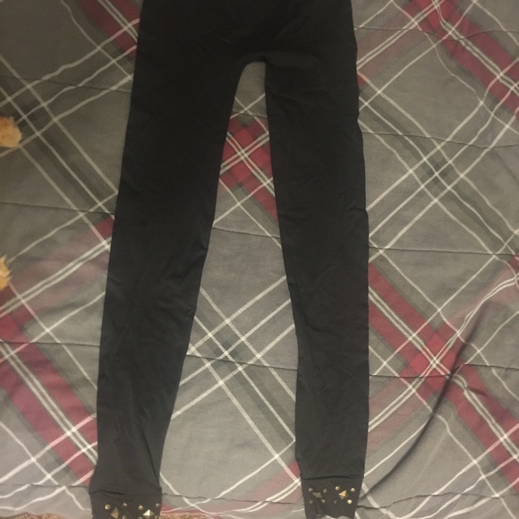 Black leggings with studs