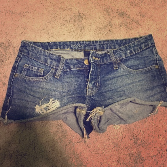 Cut-off Jean Shorts