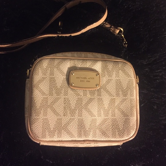 MK Compact Vanilla JetSet