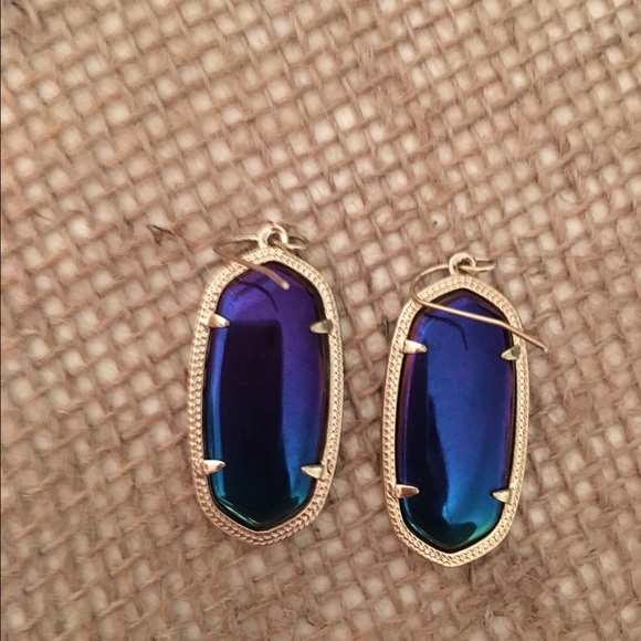 Kendra Scott Elle earrings