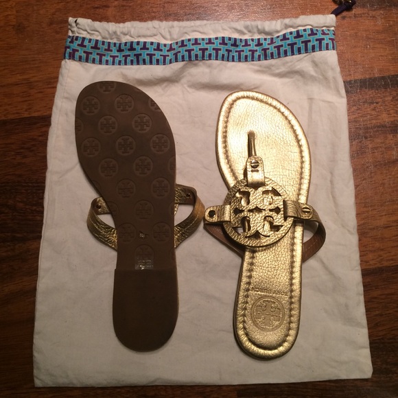Tory Burch Miller thong sandal in Gold size 8