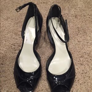 Nine west size 9 peep toe heel