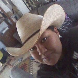 Meet your Posher, Candace