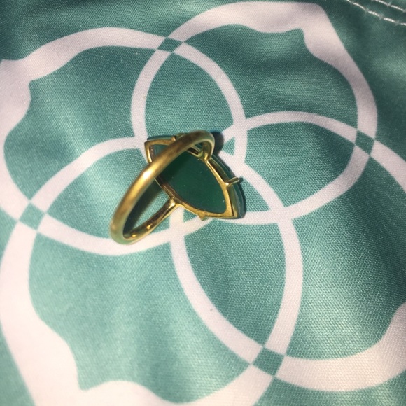 •Sold on Ⓜ️• Kendra Scott chalcedony ring size 8/9 - Picture 3 of 4