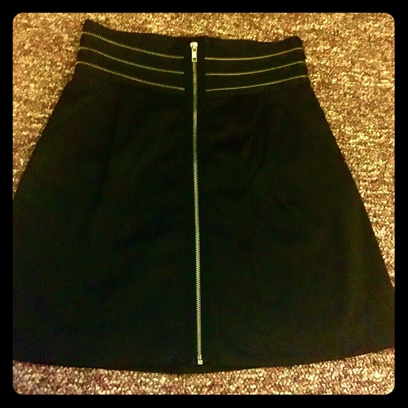 AQUA Black High Waisted Zipper Skirt